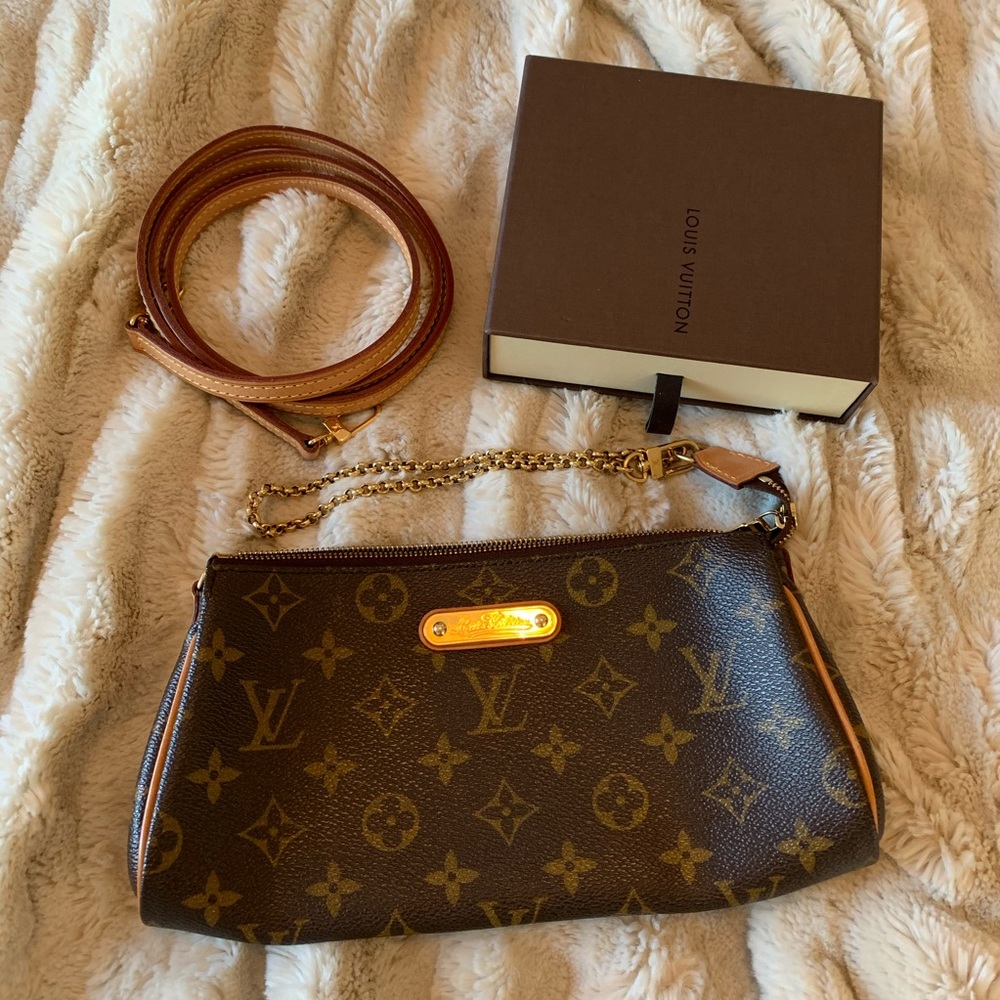 Authentic Louis Vuitton Eva Clutch